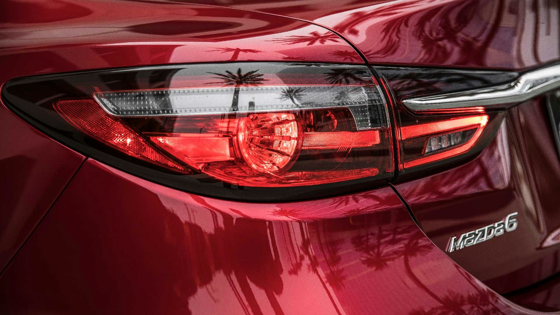 Mazda 6 baglygte